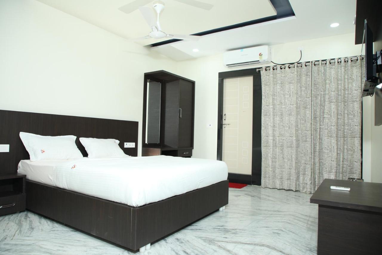Sal Residency Annavaram Εξωτερικό φωτογραφία